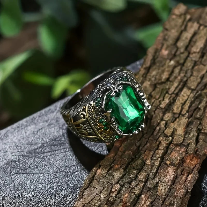 New men's luxury green gemstone domineering ring