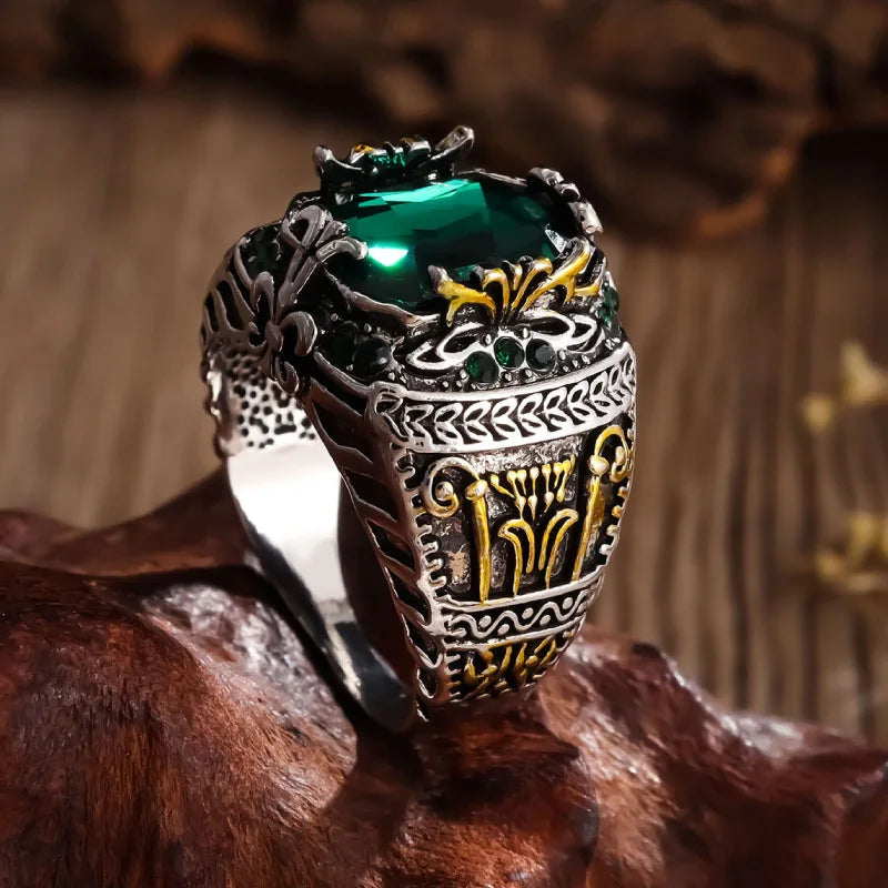 New men's luxury green gemstone domineering ring